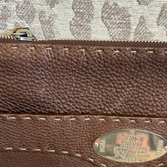 Fendi Selleria Bronze pebbled leather crossbody and matching wallet set - Picture 9 of 17